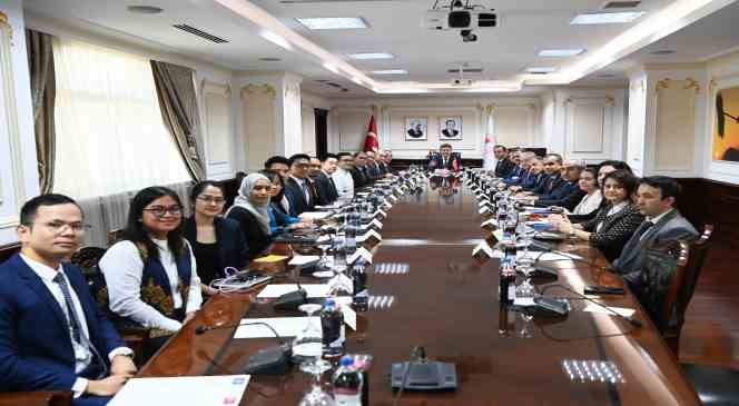 Bakan Yumaklı, ASEAN büyükelçileri ile görüştü
