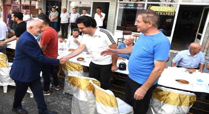 Başkan Başdeğirmen, Yayla Mahallesi esnafıyla bir araya geldi Başkan Başdeğirmen, Yayla Mahallesi esnafıyla bir araya geldi