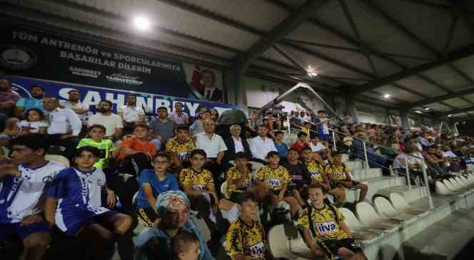 Geleceğin futbolcuları Şahinbey ’de boy gösterdi
