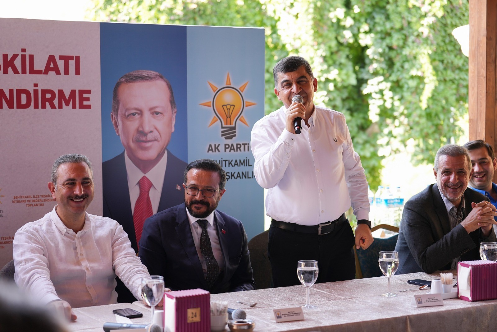 AK Parti Grup Başkan Vekili Gül, mahalle temsilcilerine teşekkür etti