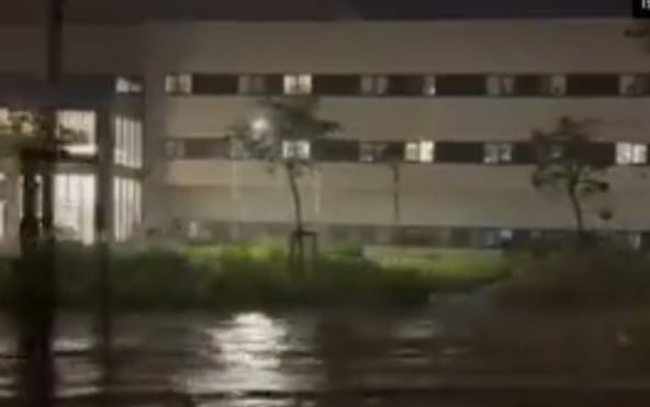 Sakura Şehir Hastanesini su bastı