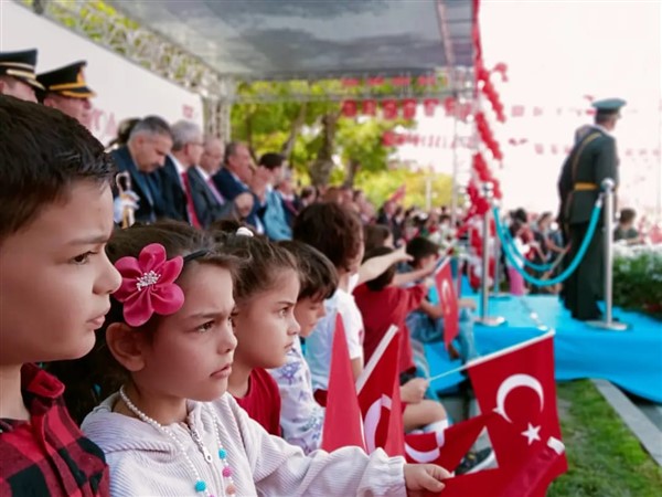 Gaziantep'te Cumhuriyetin 100. yıl kutlamaları coşkuyla devam ediyor Gaziantep'te Cumhuriyetin 100. yıl kutlamaları coşkuyla devam ediyor