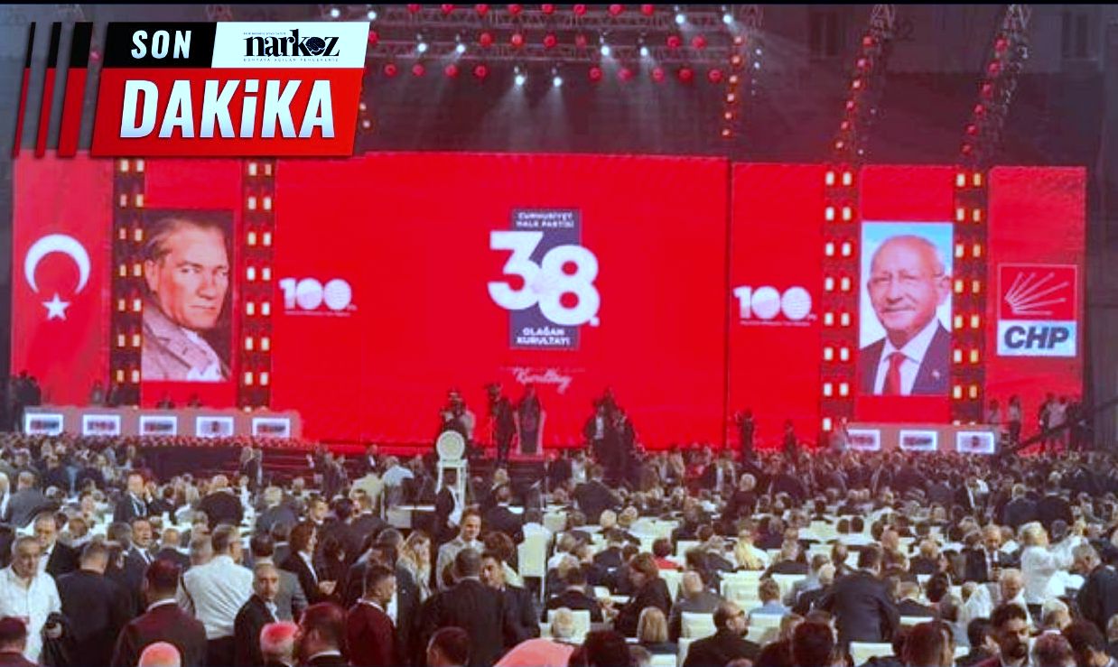 CHP 38. Olağan Kurultay'ında Kılıçdaroğlu ve Özel salona giriş yaptı