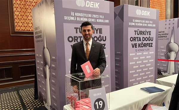 Halit Acar’a Üstün Performans Ödülü