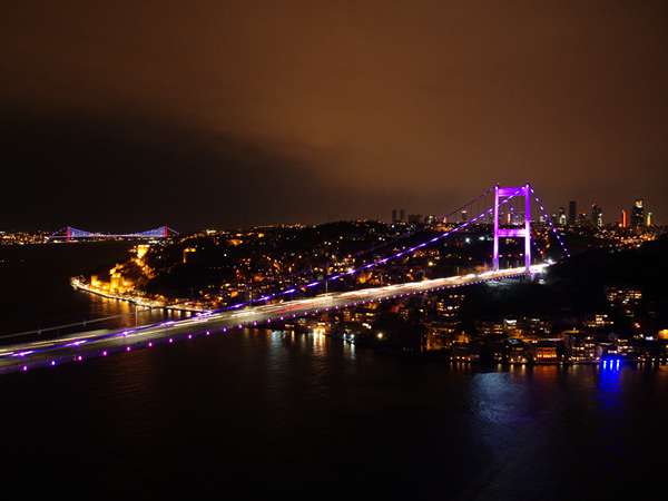 Dünya Epilepsi Günü'nde Türkiye Mor Renkle Aydınlandı
