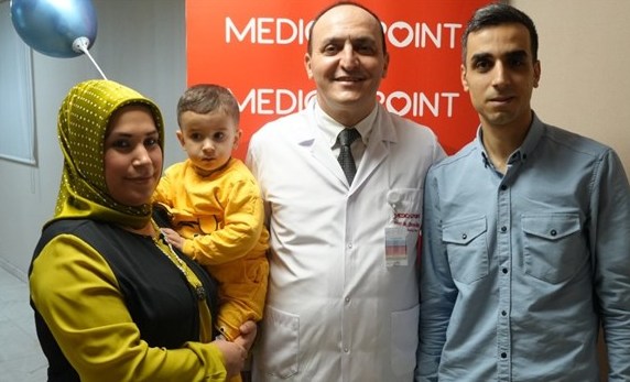 Minik Süleyman Medical Point'te sağlığına kavuştu