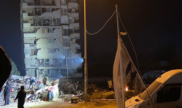 Toroslar EDAŞ’tan deprem bölgesinde asrın elektrik dağıtım operasyonu