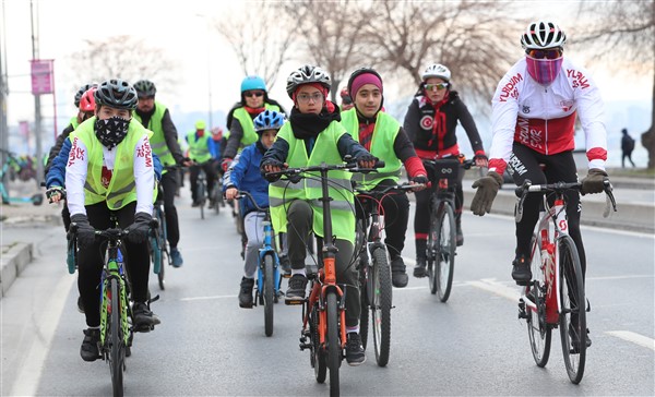 Yeşilay spor kulübü, sağlık için pedal çeviriyor