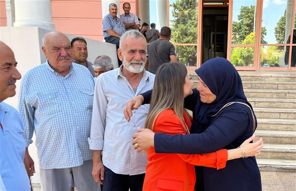Oğuzeli Kaymakamı Büşra Uçar yeni görevine gözyaşlarıyla uğurlandı Oğuzeli Kaymakamı Büşra Uçar yeni görevine gözyaşlarıyla uğurlandı