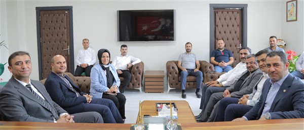 Bünyamin Bozgeyik'ten, Erdal Kılınç'a hayırlı olsun ziyareti Bünyamin Bozgeyik'ten, Erdal Kılınç'a hayırlı olsun ziyareti