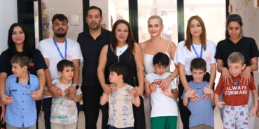 Sevgi Erdemoğlu'ndan Otizmli çocuklara destek