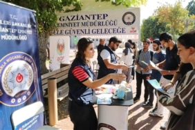 Gaziantep İl Emniyet Müdürlüğü, GAÜN Kampüsünde Öğrencileri Bilgilendirdi