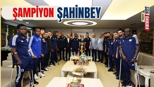 Ligin En İyisi Şahinbey! Şampiyonluk Kupası Başkan Tahmazoğlu'na