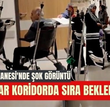 Gaziantep Şehir Hastanesi'nde Yatan Hastalar Muayene İçin Kapıda Bekletildi
