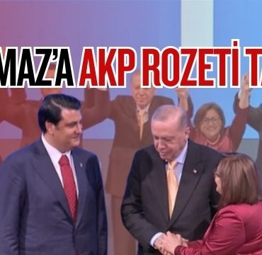 Yılmaz' a AKP Rozeti Takıldı