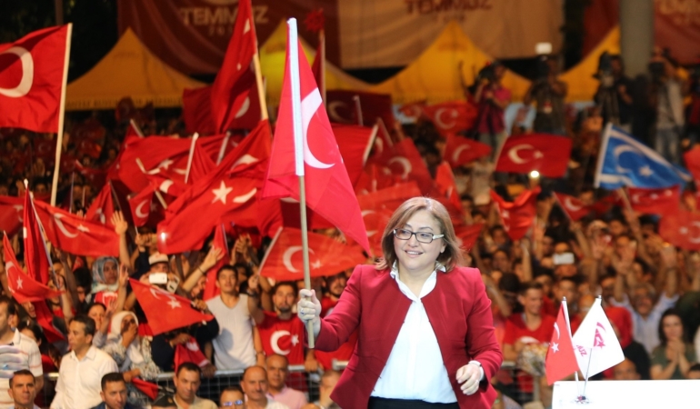 ŞAHİN “CUMHURİYET, BİRLİĞİMİZİN VE KARARLILIĞIMIZIN EBEDİ SİMGESİDİR”