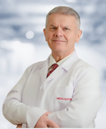 Gülüyorsun Ama Mutlu Değil misin