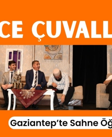 Gaziantep’te Sahne Öğretmenlerin: “Ailece Çuvalladık” Şiveyle Güldürüyor!