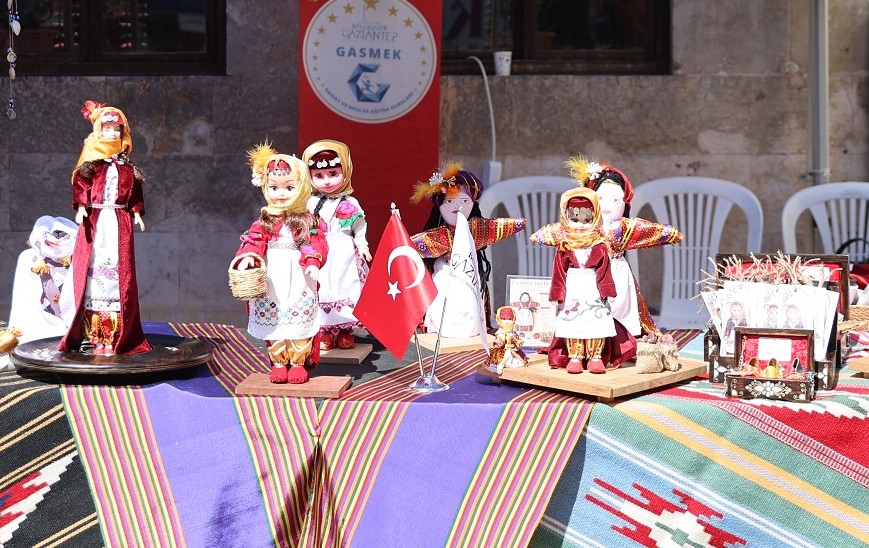 EZOGELİN YÖRESEL BEBEK ÇALIŞTAYI GAZİANTEP’TE BAŞLADI (1)