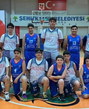 SANKO OKULLARI BASKETBOLDA ŞAMPİ