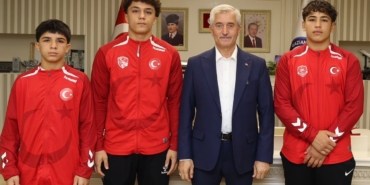 Şahinbeyli Güreşçiler Balkan Şampiyonası Yolunda