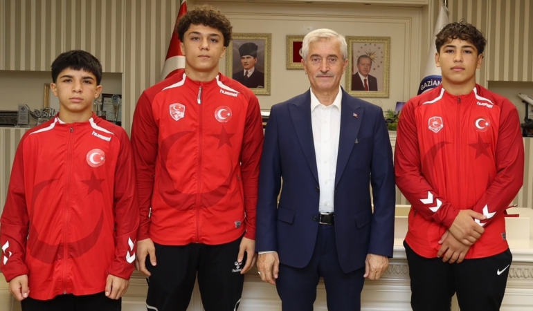 Şahinbeyli Güreşçiler Balkan Şampiyonası Yolunda