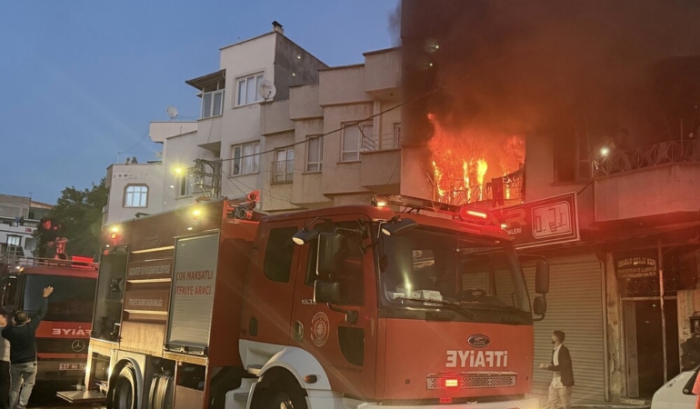 Gaziantep’te Ev Yangını: Alevlerin Arasından Son Anda Kurtuldular
